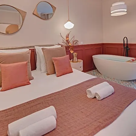 Miss Marguerite Suite Paris Exterior photo