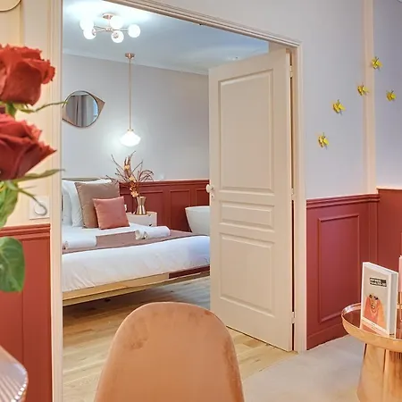 Miss Marguerite Suite Paris Exterior photo